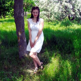 Model - Cherry Champagne 4