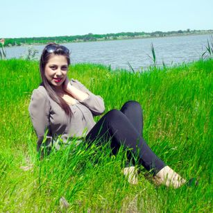 Model - Francesca Schoolgirl 3