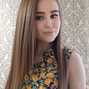 Model - FernandaHot young