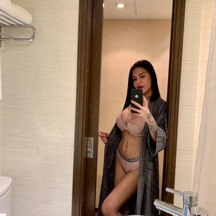 Model - MadocVentura boob