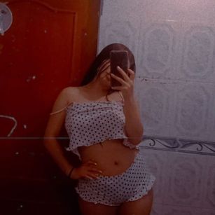 Model - SweetMolly wet