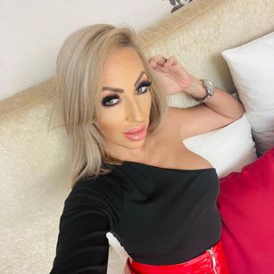 Model - Diana Smith cei