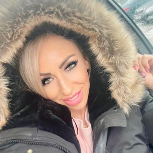 Model - Diana Smith joi