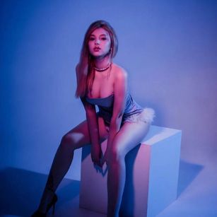 Model - Kylie Lu love you teen