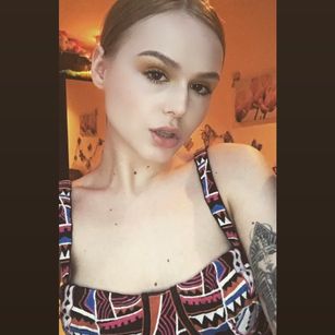 Model - TaylorNoir girlfriend