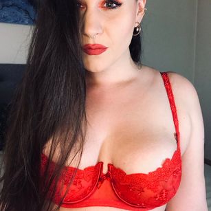 Model - Miss Tina Hazel femdom