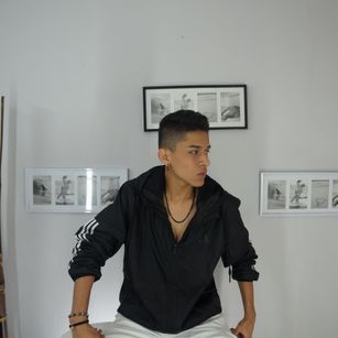 Model - paolodiamont webcam