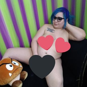 Model - Kyra Hellfire dirty