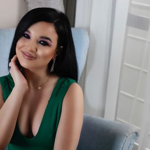 Model - SharonSunn bigtits