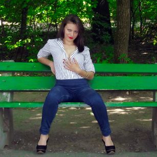 Model - Cherry Champagne 5