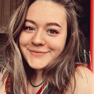 Model - EricaNovo sweet