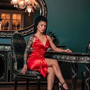 Model - FullBuzz naughty