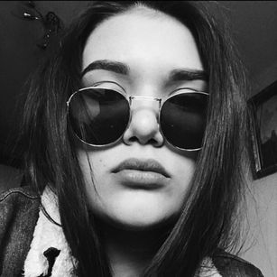 Model - Margo pussyfuck