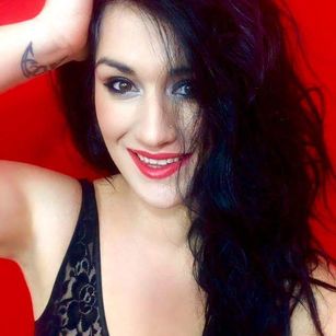 Model - SexyArielxx1 curvy