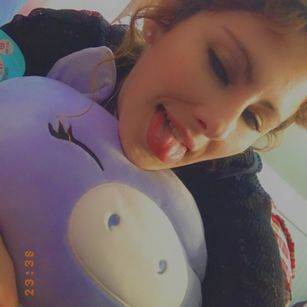 Model - Viola Frost bigboobs