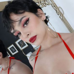 Model - Susane West anal