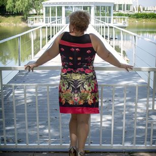 Model - ElisabethBeth27 Busty