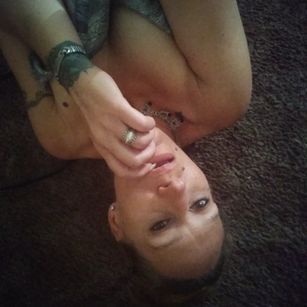 Model - Mistress Zoila milf