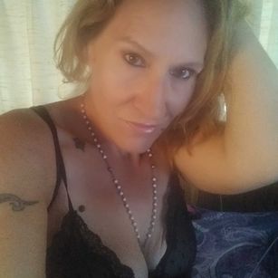 Model - Mistress Zoila findom