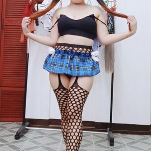 Model - Jasmine Blooms femdom