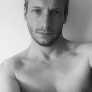 Model - UKDAZZZ anal