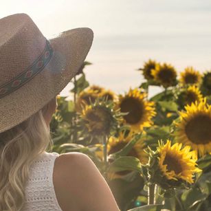 Model - BigMommy mommy