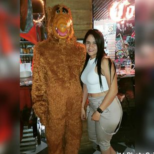 Model - camila Musica