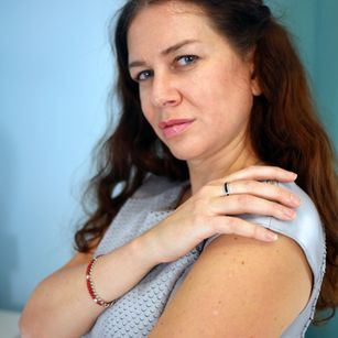 Model - Stella Martin hairy