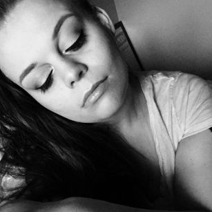 Model - DrippinLipz 36C