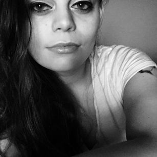 Model - DrippinLipz horny