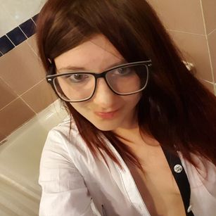 Model - LolyChan Hot