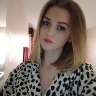 Model - Fabulous Beauty striptease