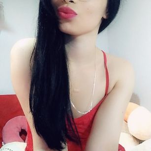 Model - Violeth Lopez squirt