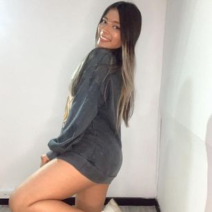 Model - Valeria-Smith ass