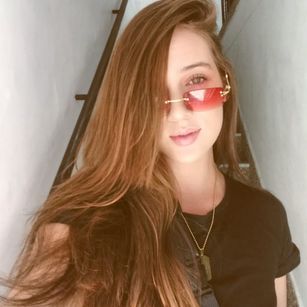 Model - Nawel_Parker JUGUETE