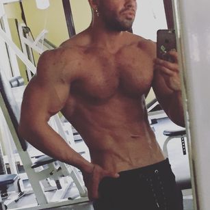 Model - Gabriel24 horny