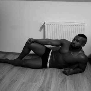 Model - Gabriel24 dance