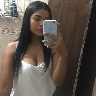 Model - MeganTaylor charm