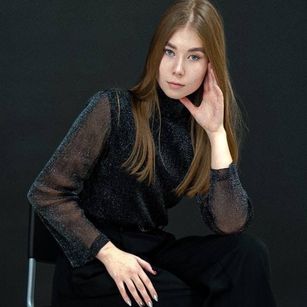 Model - Lizzie_Justice studentgirl