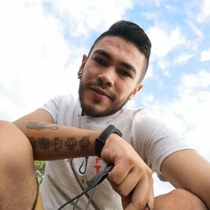 Model - Juancho curioso