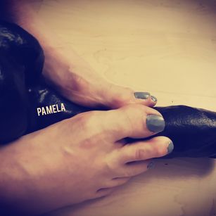 Model - Pamela Lux-Tall Blonde stockings