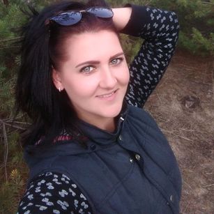 Model - Miranda brunette