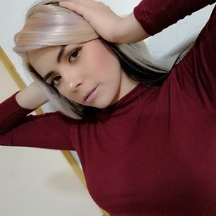 Model - Jeniffer dildo