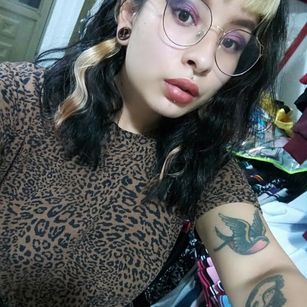 Model - Sweet Cat lluviadorada