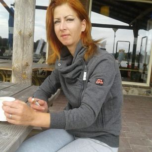 Model - Ecaterina Bors permissive