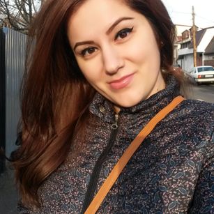 Model - MonaCherie bigtits