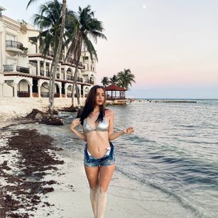 Model - Bunya enjoyment