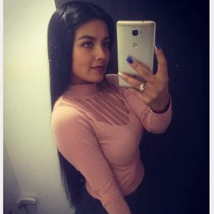 Model - Natasha_ hairy