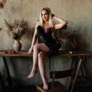 Model - AppleBrandy boobs