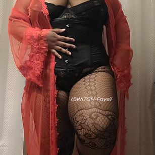 Model - Demi Faye slave